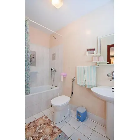 Awesome In Valtursko Polje With Kitchen Apartmán *